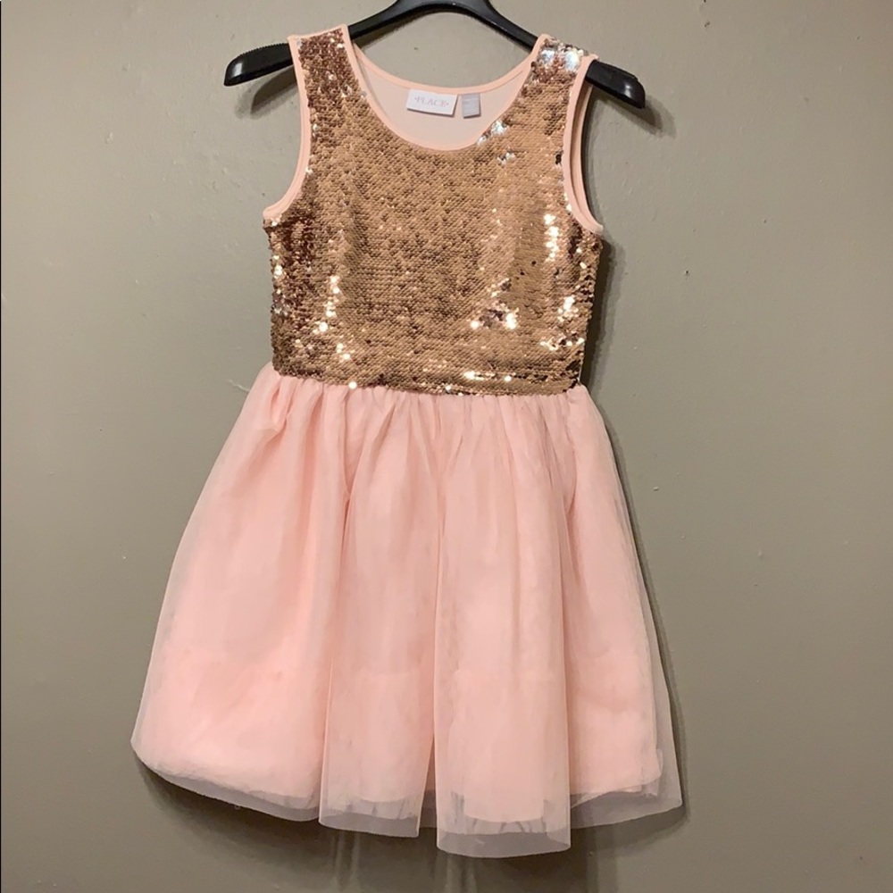 Girls dress